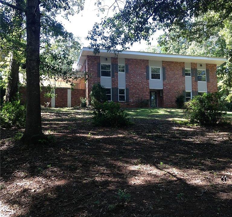 1st image of 479 Pearson Cir