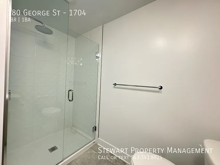 180 George St #1704 — Photo 17