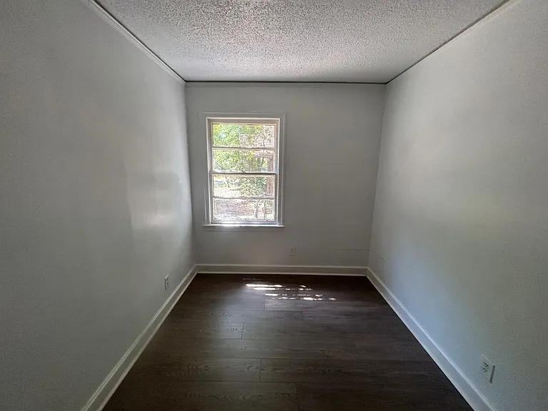 823 S Kilbourne Rd — Photo 14