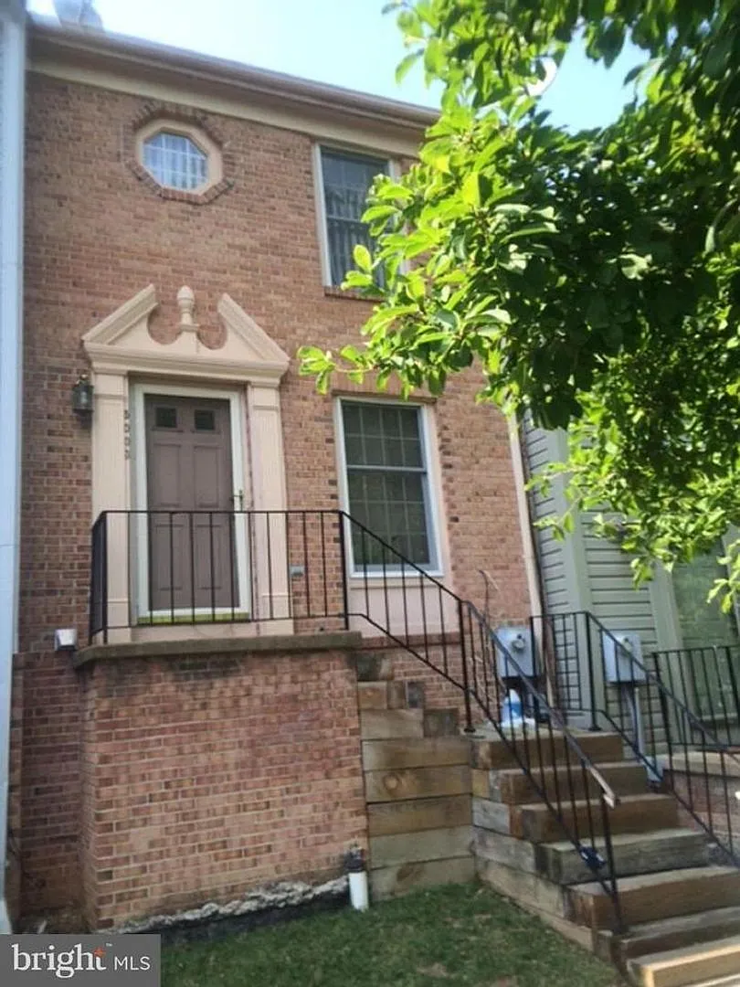 5003 9th Street — Photo 1