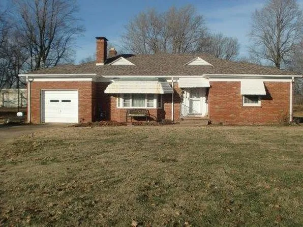 500 E Cedar St, Bertrand, MO 63823