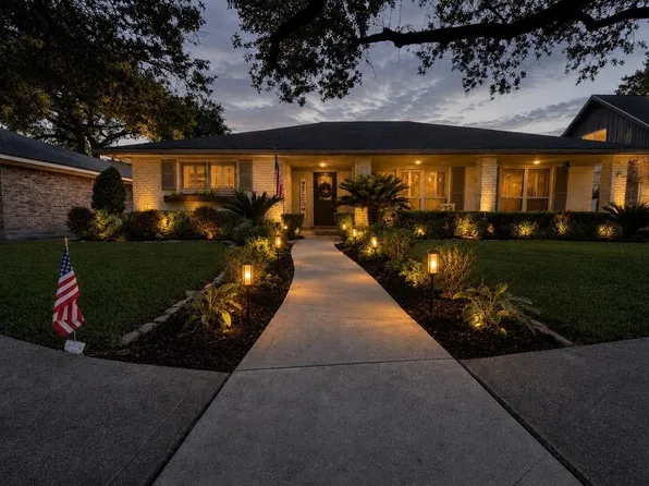 5531 Lymbar Dr, Houston, TX 77096