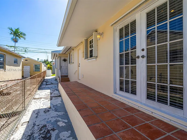 3640 SW 25th St #1 — Photo 17