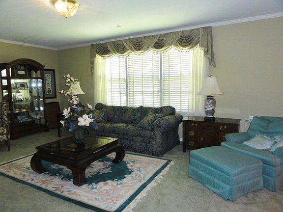 4th image of 813 E Cranford Ave