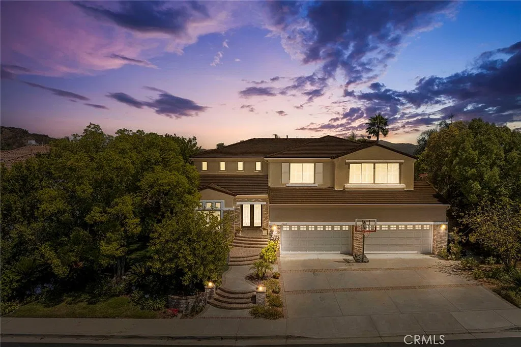 5 bed, 5.5 bath, 4068 sqft, $12,500 — Photo 4