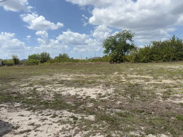 2206 NE 1st Pl Lot 59, Cape Coral, FL 33909