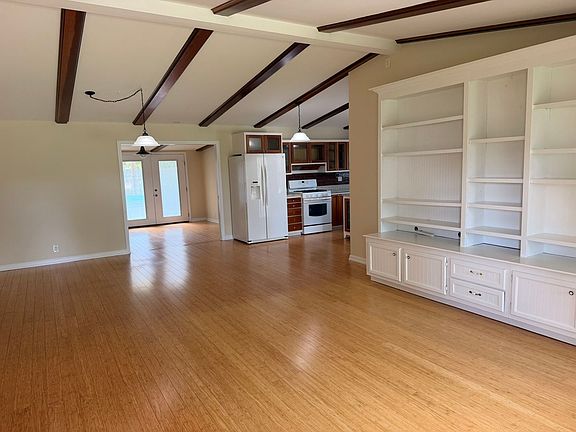 4th image of 215 Woodlawn Dr