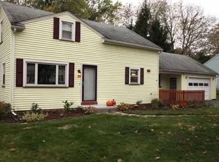 25 Carolin Dr, Brockport, NY 14420
