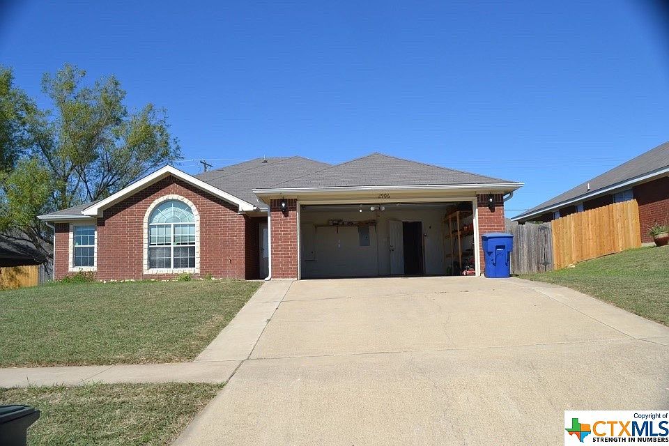 1st image of 2906 Markos Dr