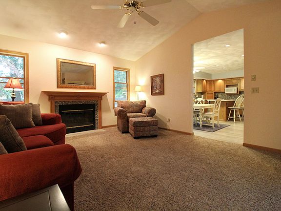 3rd image of 665 Knollwood Dr