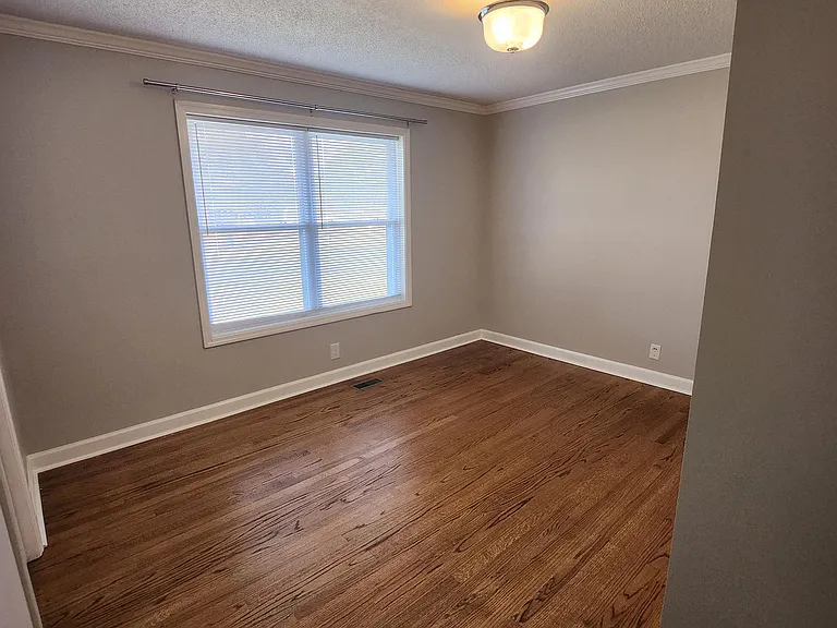 105 Wildwood Dr — Photo 12