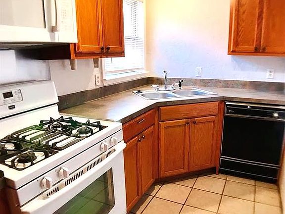 4th image of 3621 Teal Dr