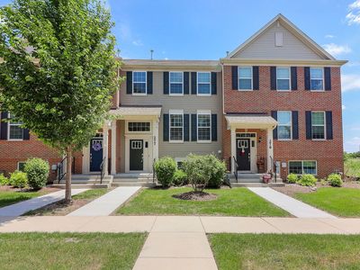277 Lakeshore Dr, Oswego, IL, 60543