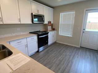304 Hopson St, Van Alstyne, TX 75495