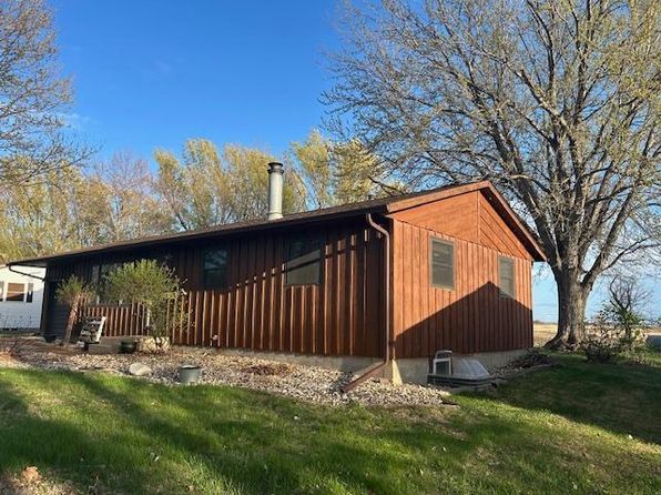 123 Century Dr, Minneota, MN 56264