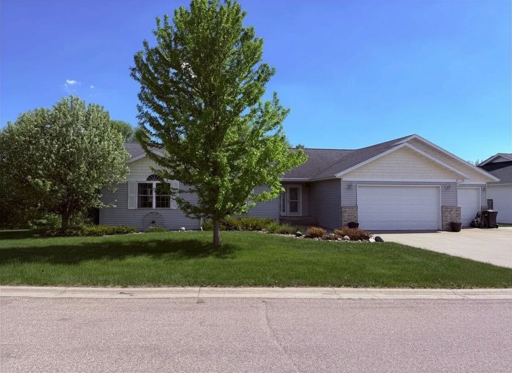 2317 Hillcrest Ln, Hawley, MN, Hawley