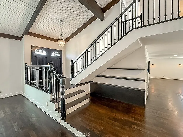 3301 Blue Ridge Ct — Photo 7
