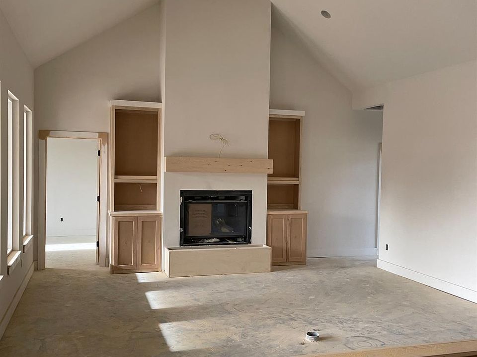 2nd image of 1221 N 15th St