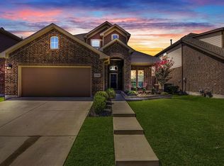 1729 Henderson Dr, Argyle, TX 76226