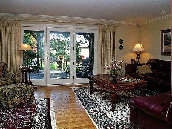 Living Room DeckView