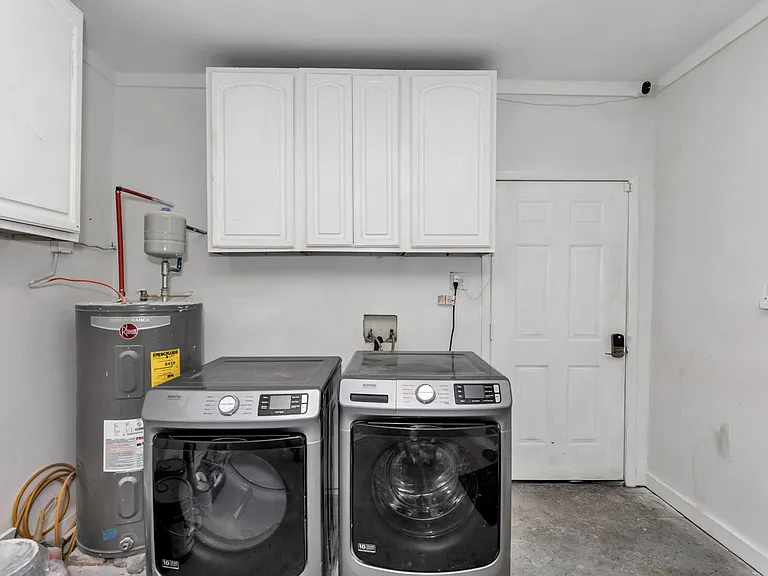 611 Ofallon Rd NW — Photo 16