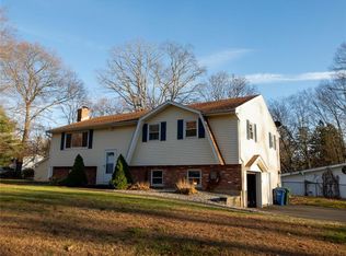 1 Hayes Rd, East Hampton, CT 06424