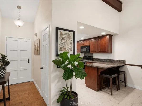 31948 Del Cielo Este APT 6, Bonsall, CA 92003