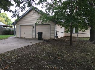 3700 W 24th Ter, Lawrence, KS 66047