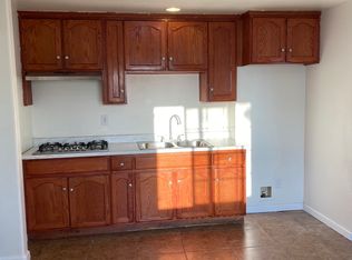 1079 Center St APT 1, Riverside, CA 92507