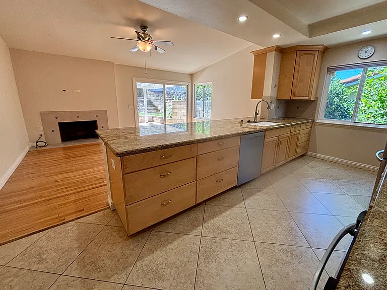 21536 Carriso Rd — Photo 7