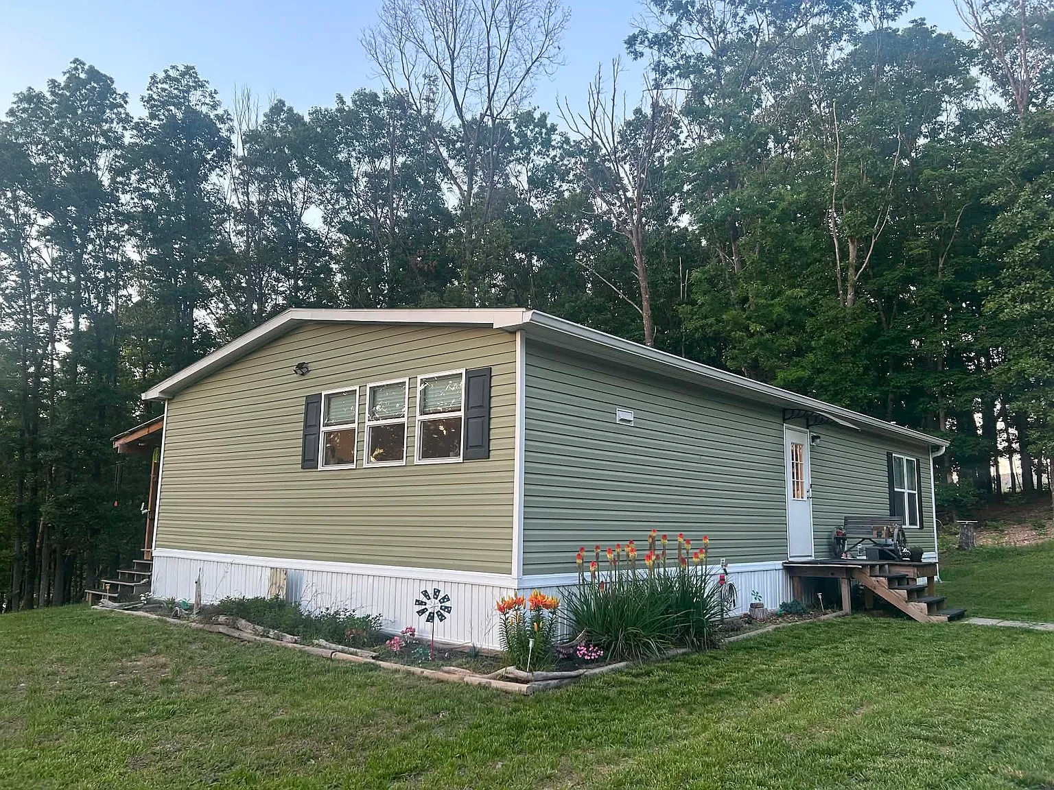 3 bed, 1344 sqft, $1,850 — Photo 3