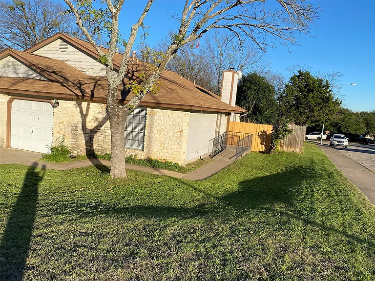 14201 Sussman Ct #B — Photo 3