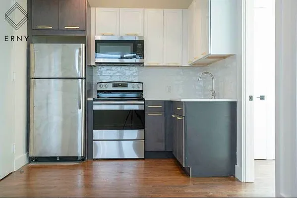 Rented by ERNY LLC | media 11