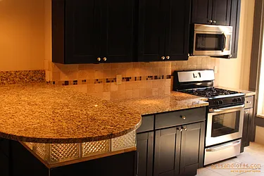 Rented by aptsandlofts.com