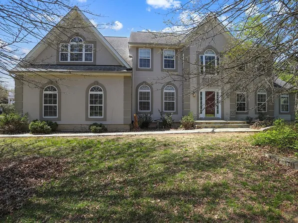 12416 Rochino Ct, Glenn Dale, MD 20769