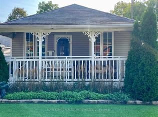 30 College St, Halton Hills, ON L7G2N7
