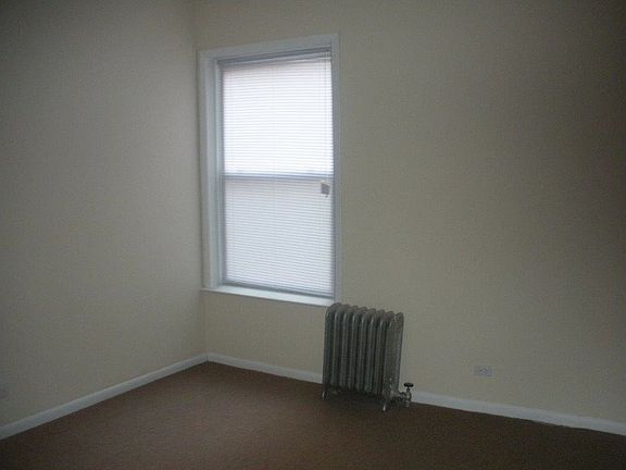 3rd image of 4341 S Greenwood Ave #1N