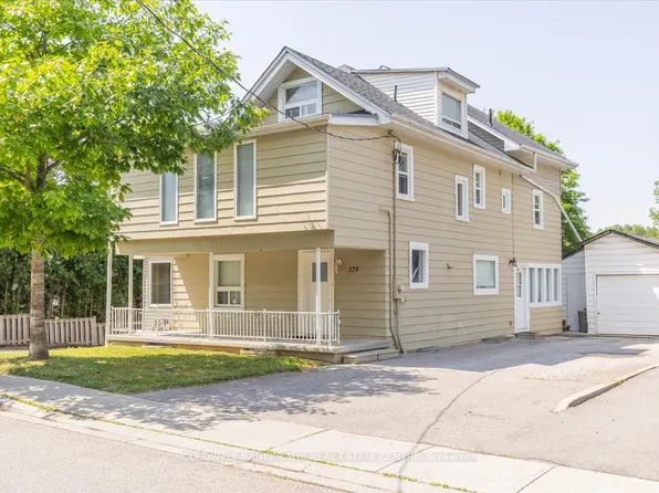 379 Simcoe St, Newmarket, ON L3Y 2M4