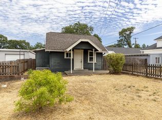 390 S 14th St, Saint Helens, OR 97051