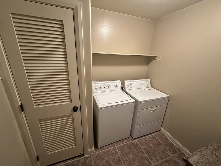 340 W 1425 N #103 — Photo 14