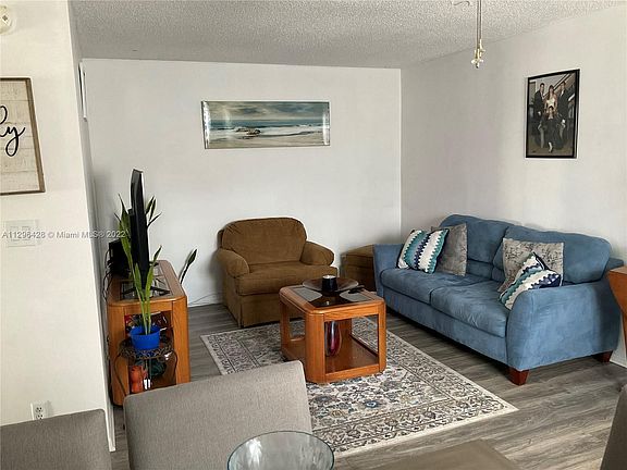 3rd image of 4135 NW 88th Ave APT 201