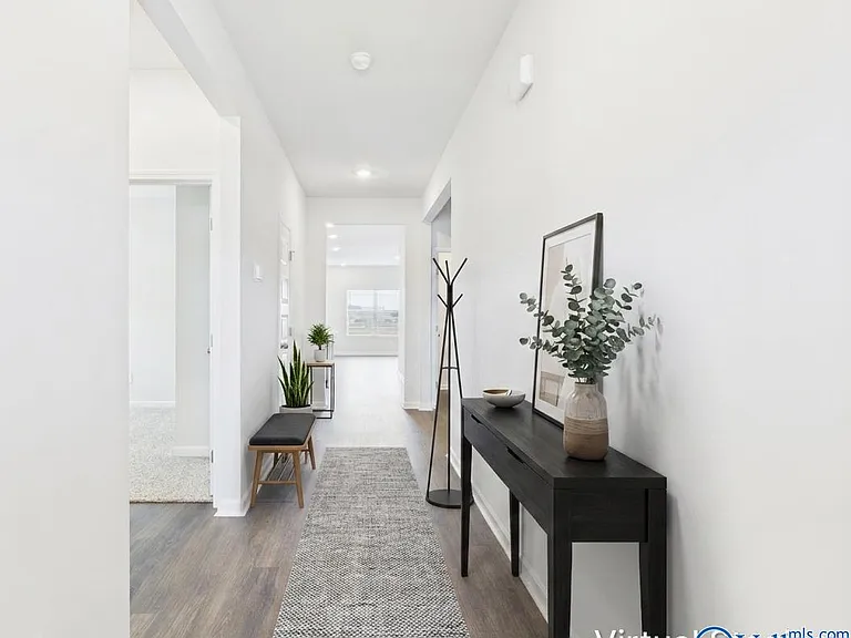 115 Betty Williams Dr — Photo 2