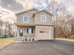 22 Kiamensi Rd, Wilmington, DE 19804