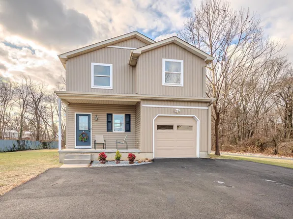 22 Kiamensi Rd, Wilmington, DE 19804