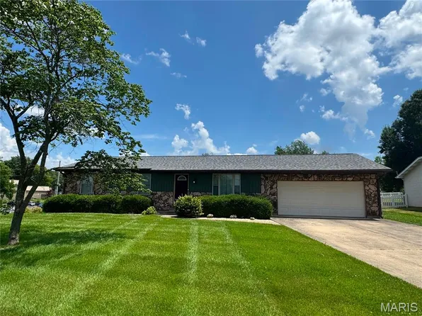 4136 Lebanon Ave, Shiloh, IL 62221