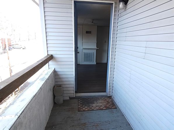 25 School St, Bristol, NH 03222