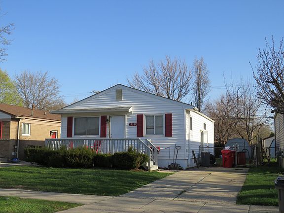 2nd image of 19581 Williamson St
