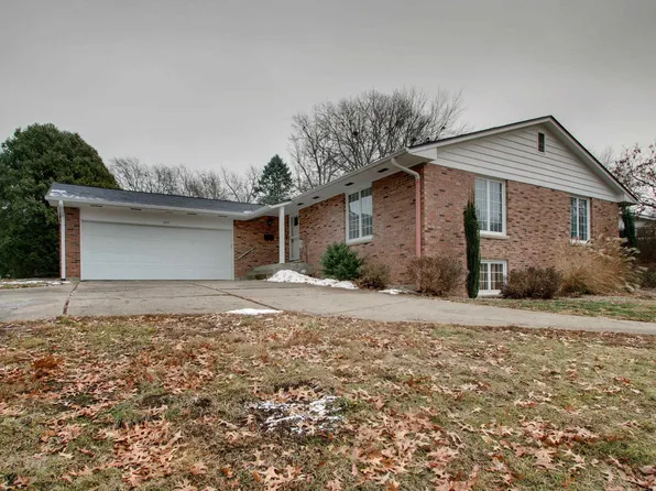 309 Lincoln Hill Ct NW, Quincy, IL 62301