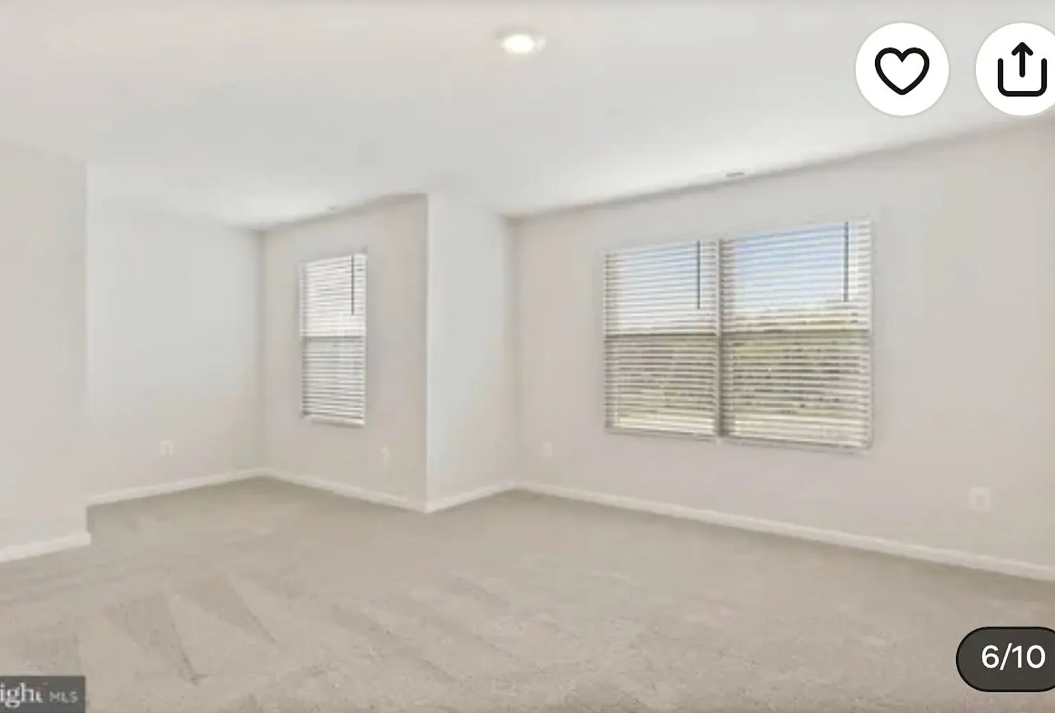 Charming 3BR Townhome in Falling Waters — Photo 3