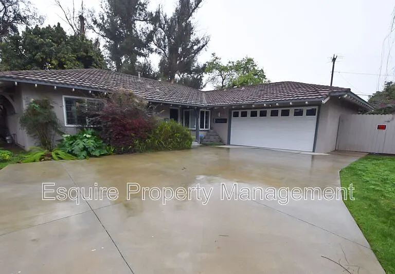 4355 Whittier Ct — Photo 1